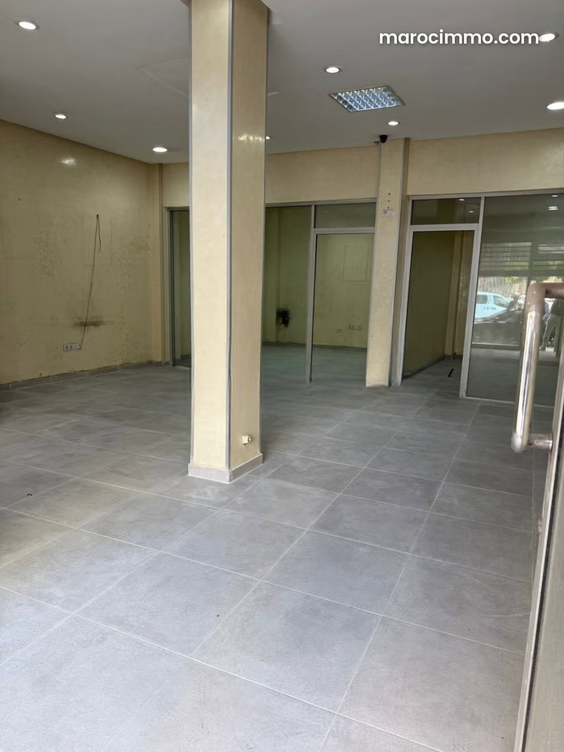 محل تجاري 190 م² للإيجار بحي إيبيريا طنجة — طنجة