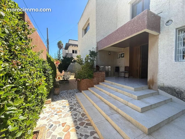 Villa à vendre 601 m², 6 chambres Oasis Casablanca — 2
