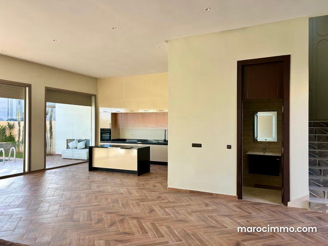 Villa récente en vente route d Amizmiz Marrakechj — 2