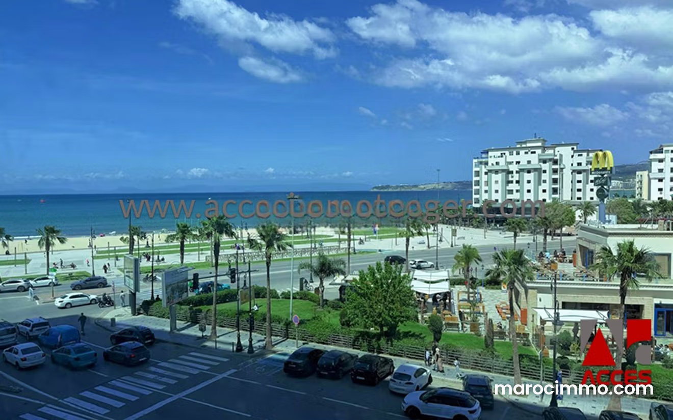 Bureau 134 m² vue mer, Tanger City Center, Tanger — Tanger