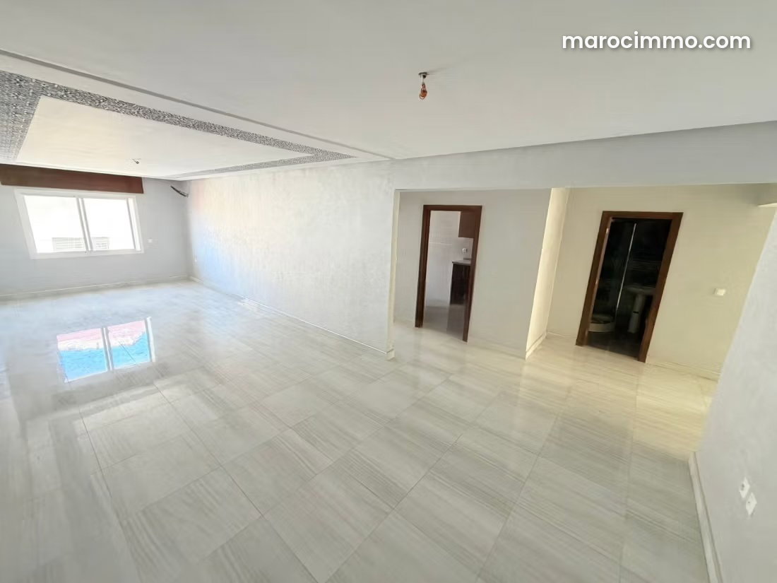 112 m² Apartment, Top Floor with Terrace, Iberia, Tangier — Tangier