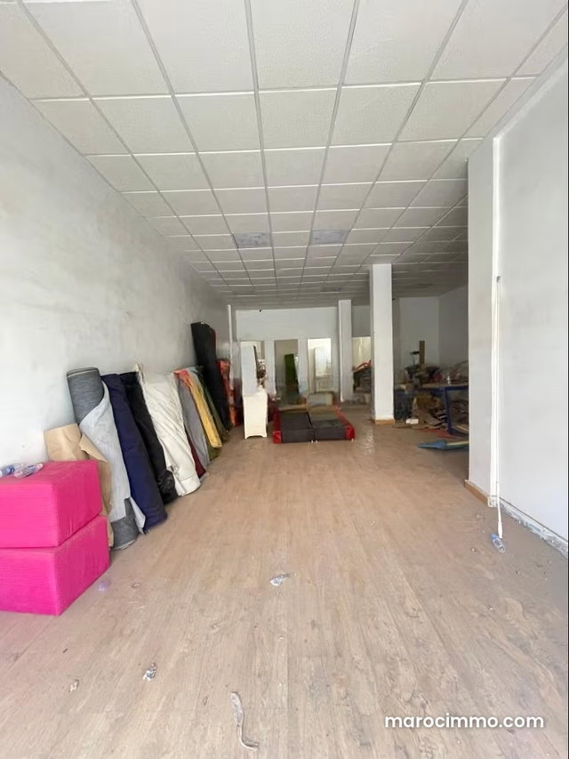 Local commercial premium à Sidi Ghanem — emplacement stratégique — 2