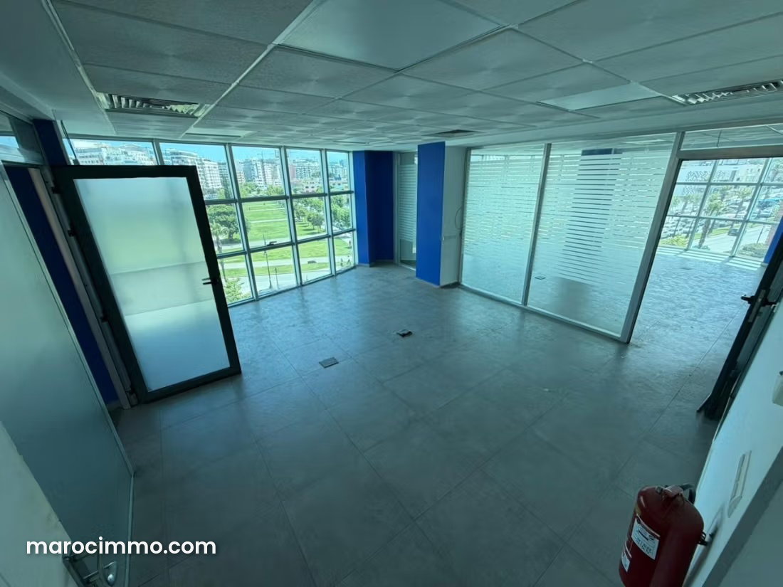 115 sqm office for rent in the Mozart district, Tangier — Tangier