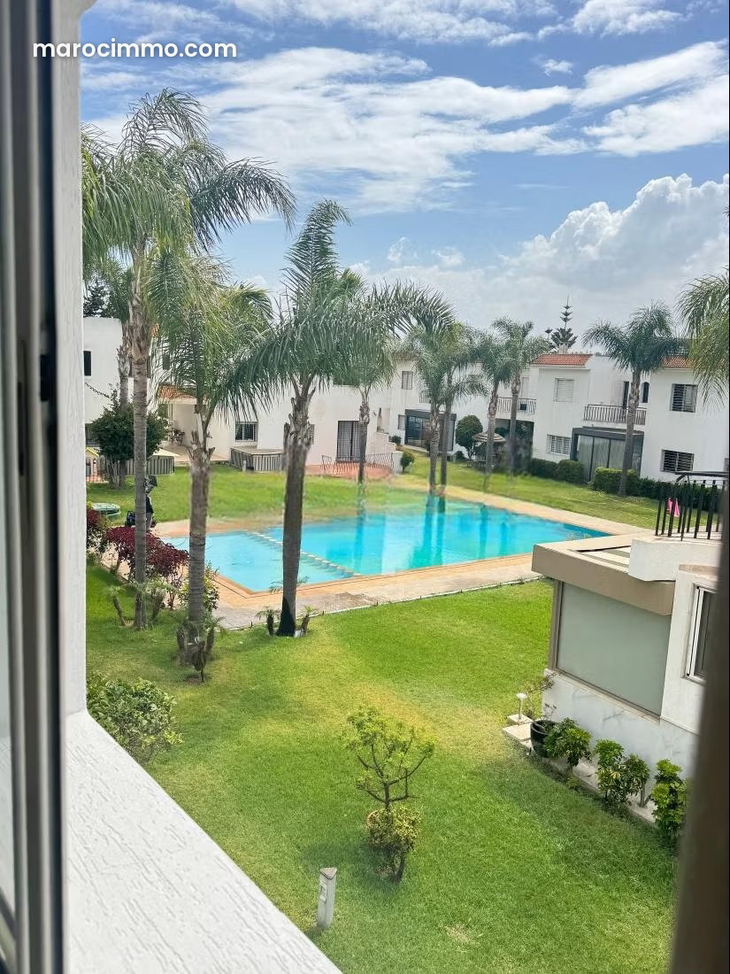 Appartement 289 m² avec piscine et jardin à Harhoura, Temara — Temara