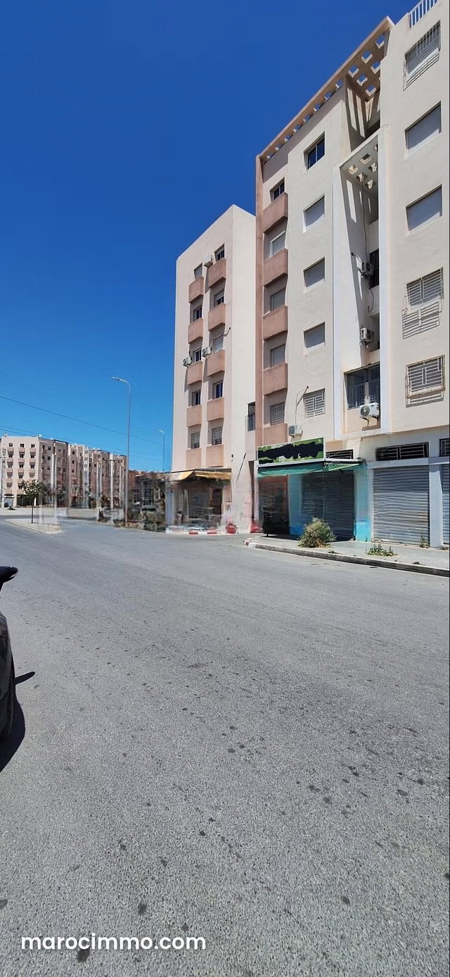 Magasin à vendre Montazah jadid saada — 2