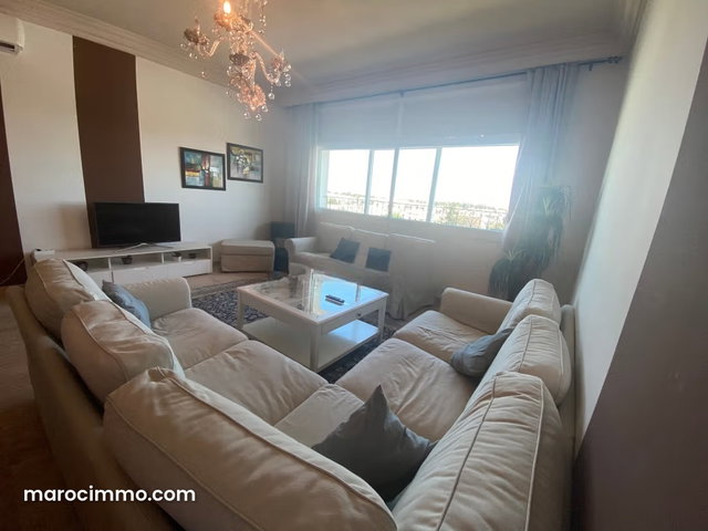 Appartement en location en Centre. 3 chambres. Bien meublé — 3