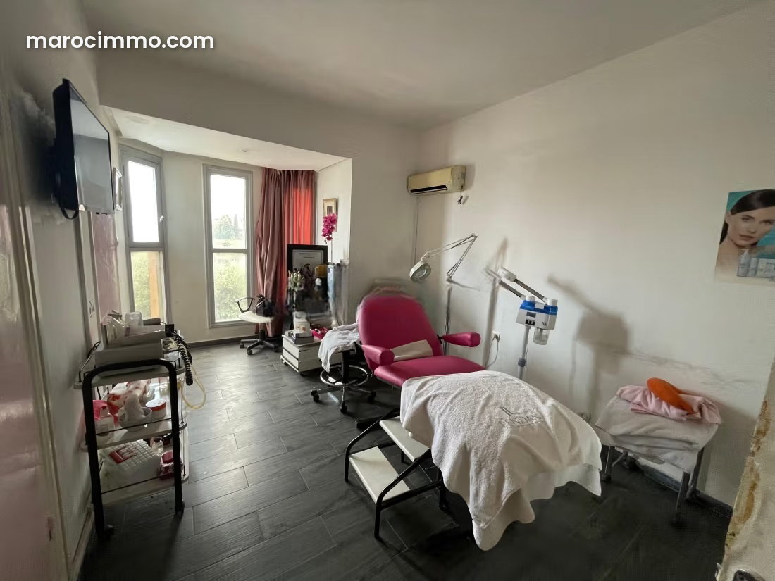 Local commercial 250 m², Hivernage, Marrakech, à vendre — Marrakech