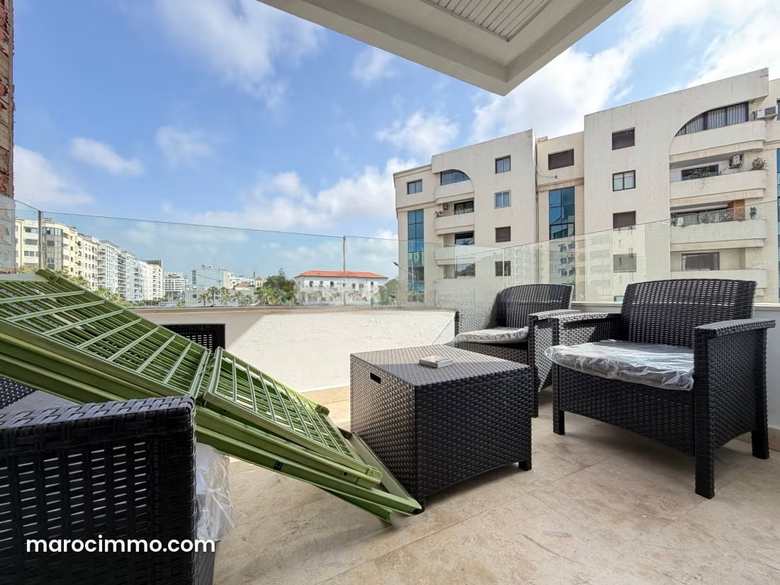 Furnished 135 sqm apartment for rent in Racine, Casablanca — Casablanca