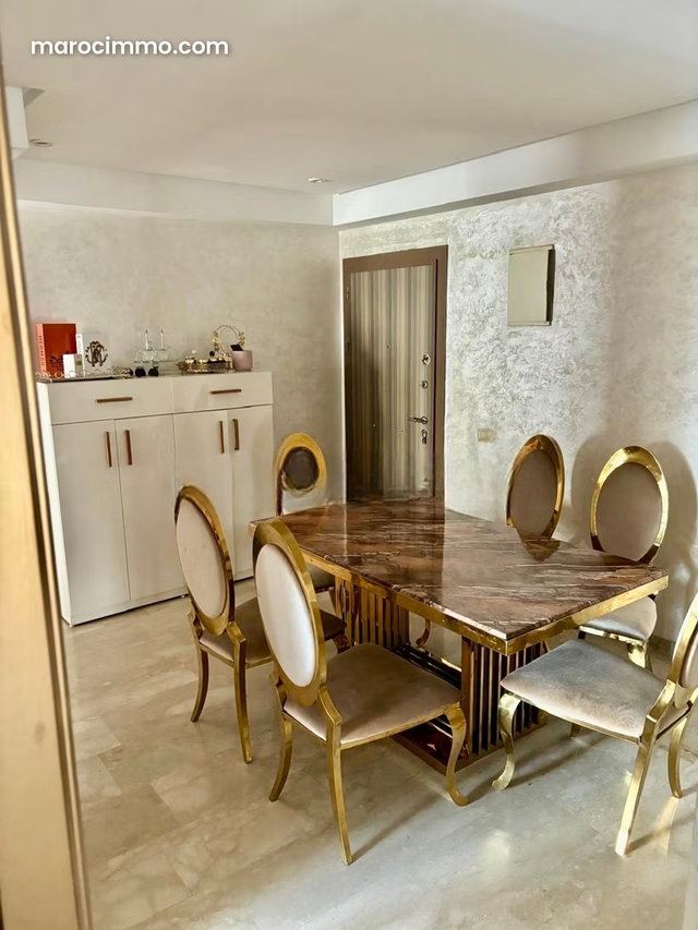 Appartement luxe 7e etg vue dégagée Californie — 2