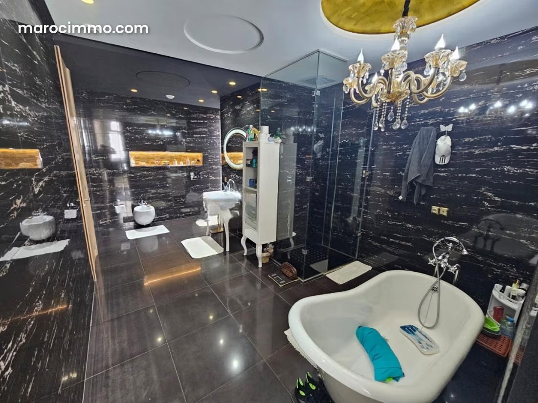Villa 611 m² avec piscine, Ville Verte, Bouskoura — Bouskoura