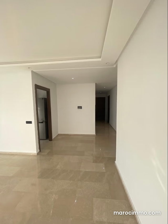 Beautiful 8th Floor Apartment for Long-Term Rent in Belvédère — 4