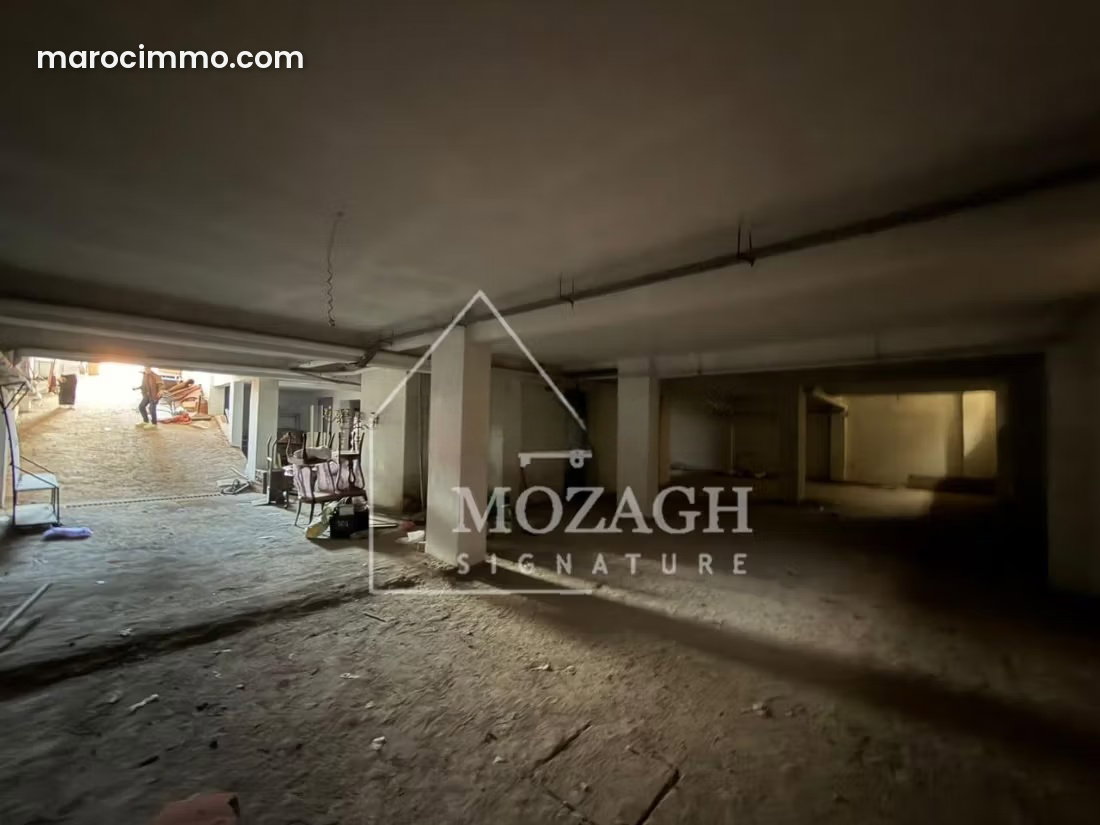 340 m² Commercial Premises for Sale in Massira 1, Marrakech — Marrakesh