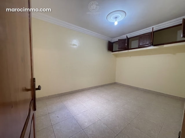 Spacieux appartement à vendre, proche plage — 4