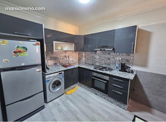 Find an apartment for rent in Guéliz. Large 85 m² space. Cave — 5