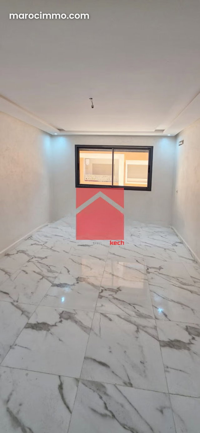 New Appartement Avec Balcon à Louer — 2