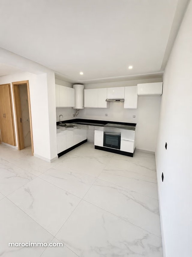 Location d'un appartement à Agdal. Surface de 78 m². Ascenseur et garage — 3
