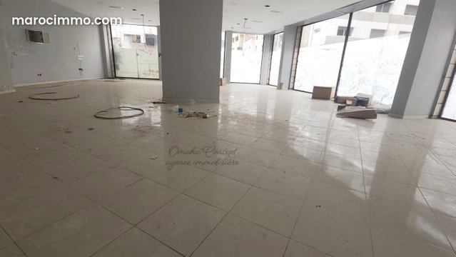 Top Affaire Loc Ccommercial 214m2 7 rideaux Maarif — 3