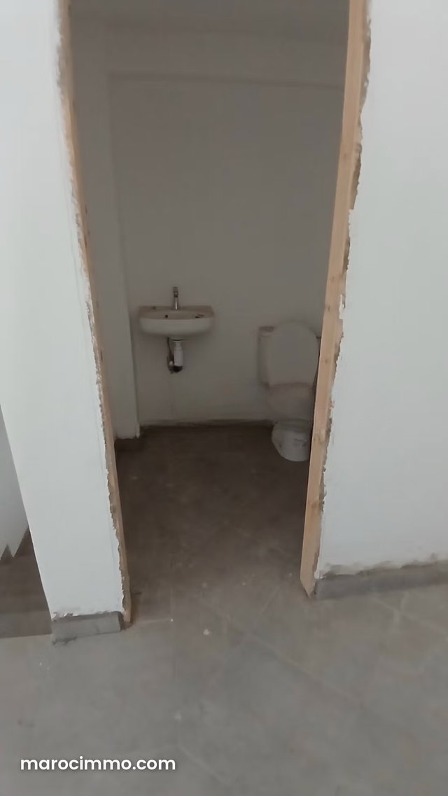Dar bouazza, vente d 'un local bien situé — 4