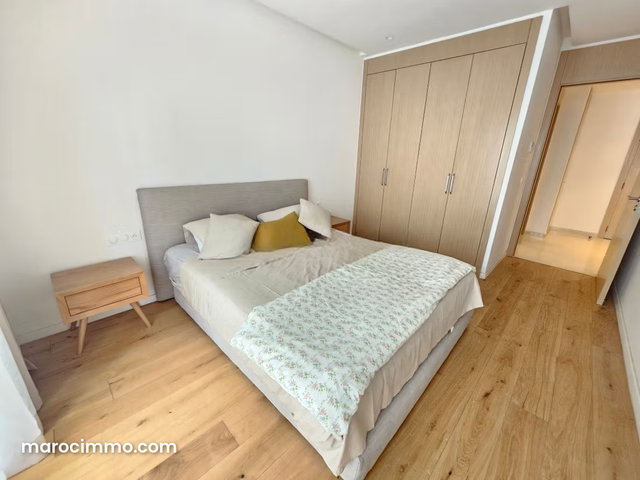 Spacious Furnished Studio with Balcony — 5