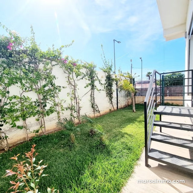 Furnished Apartment with Private Garden in Pont Blondin — 3