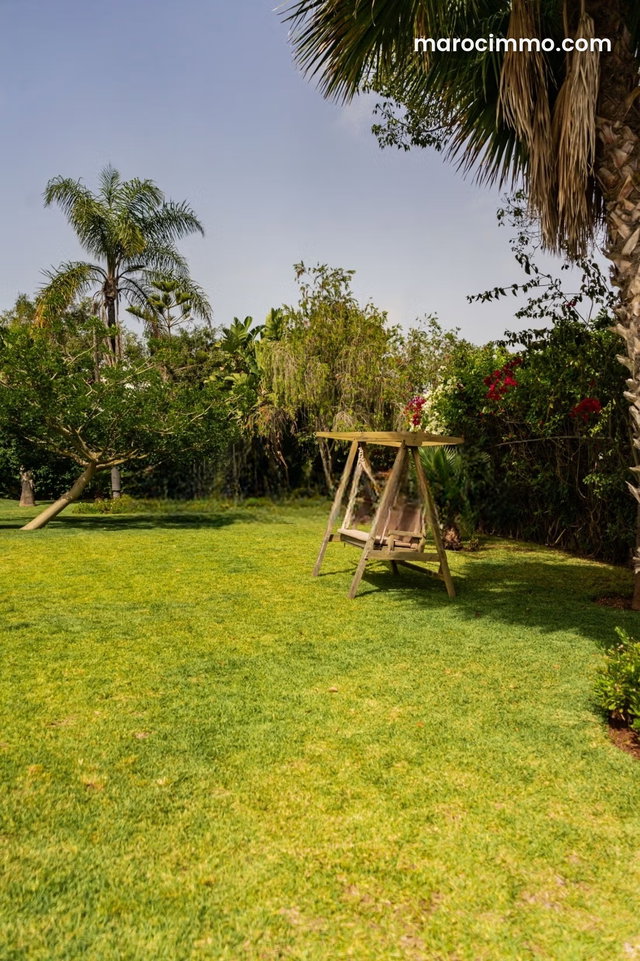 Splendide villa à vendre à Anfa Supérieur. 5 belles chambres. Fenêtres en double vitrage et vue mer — 3