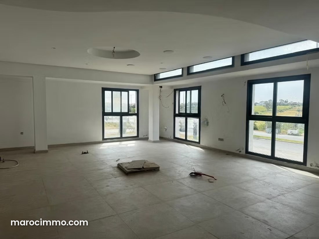 430 sqm professional villa, Dar Bouazza, large parking area — Dar Bouazza
