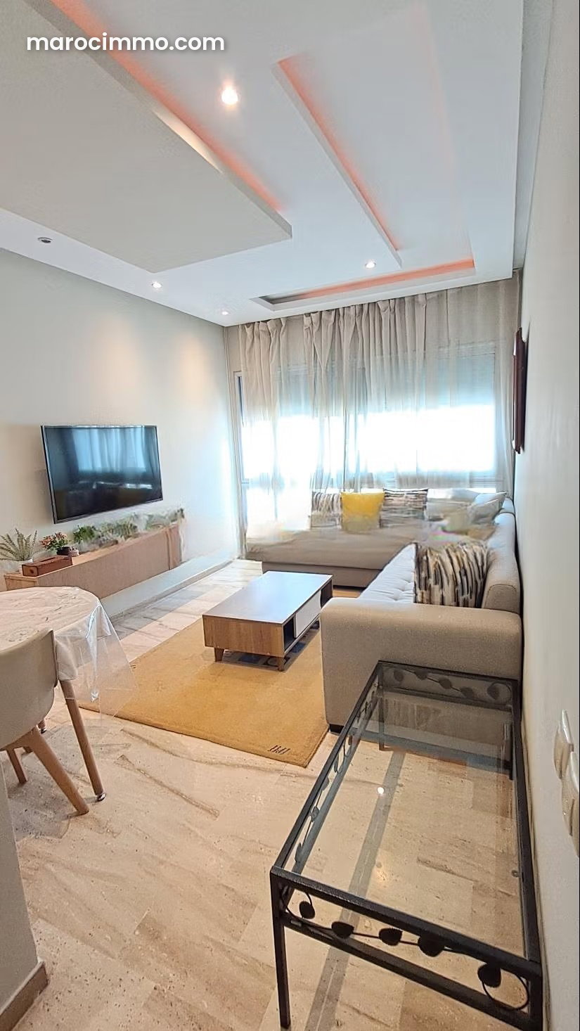 Furnished studio with parking and terrace, Maarif, Casablanca — Casablanca