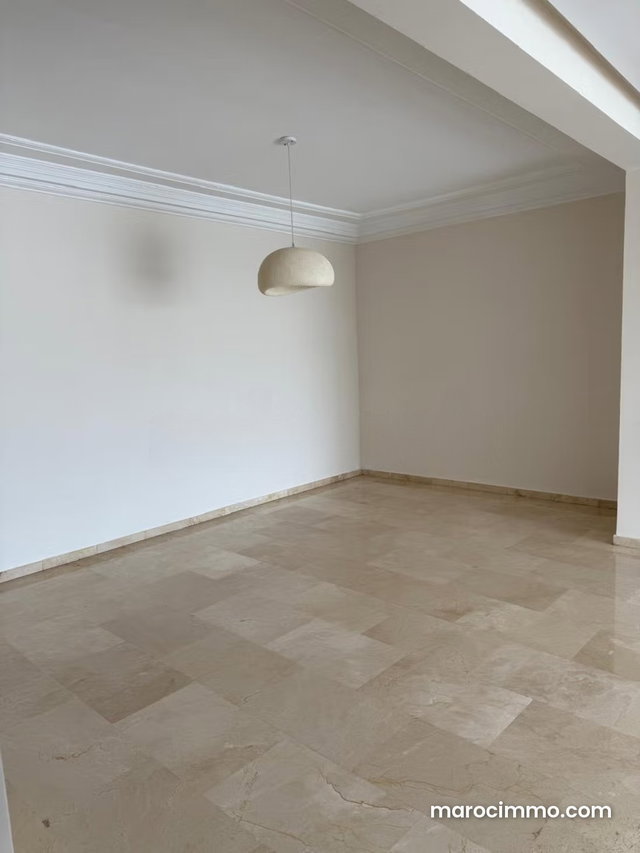 Appartement a la location vide a racine 17000dh — 3