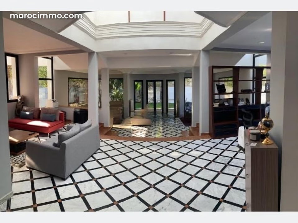 Villa for rent in Anfa, 4500dh
