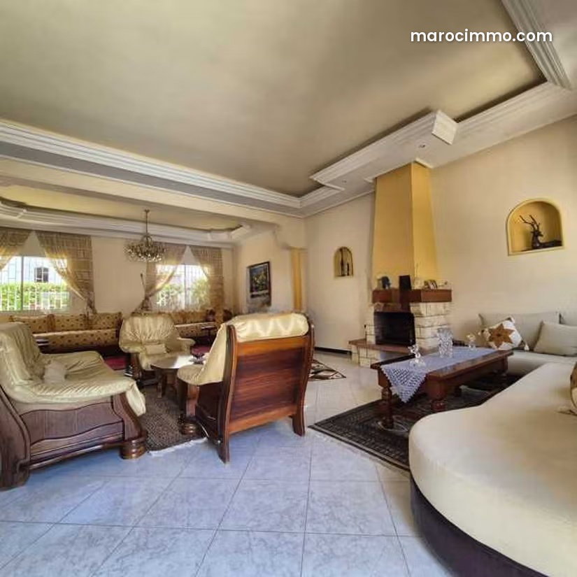 229 sqm villa with garden and garage for sale in Dar Bouazza — Dar Bouazza