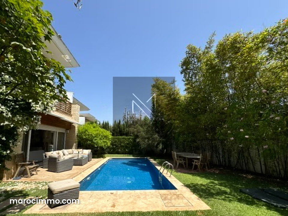 Villa 4 chambres À Louer Bouskoura Ville Verte