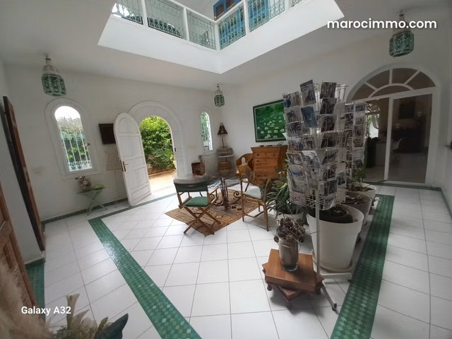 Vente villa de luxe à Laymoune. Superficie 600 m². Meublé — 5