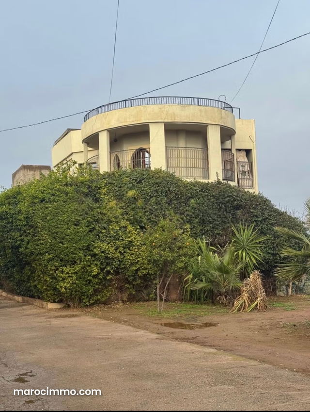 Villa à vendre à Route Casablanca. Surface totale 450 m². Meublé — مراكش