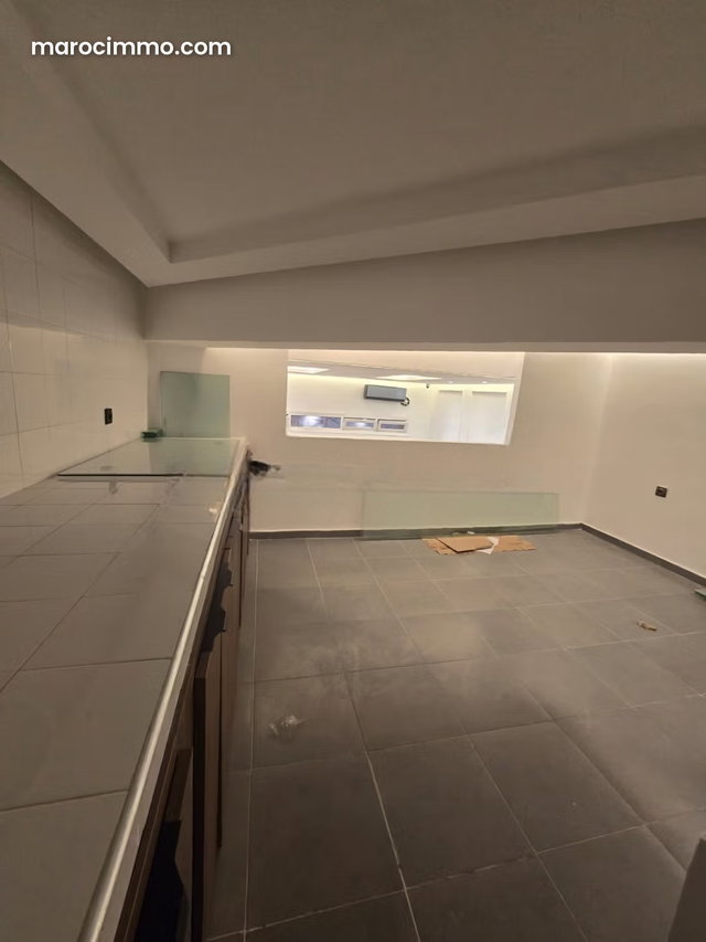 A LOUER Institut de beauté aménagé Kaiss AGDAL — 3