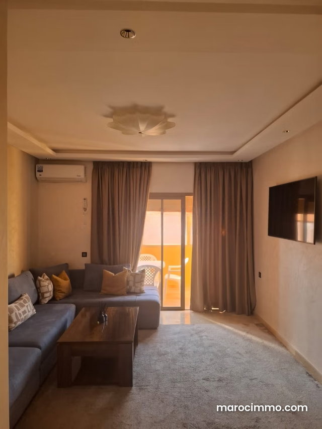 Beautiful 2-Bedroom Apartment with Pool — 4