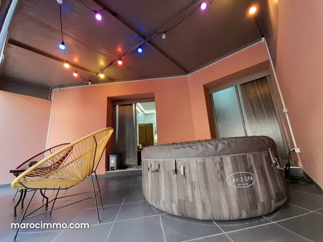 2-Bedroom Apartment with Terrace and Jacuzzi - Ideal Investment Opportunity — 3