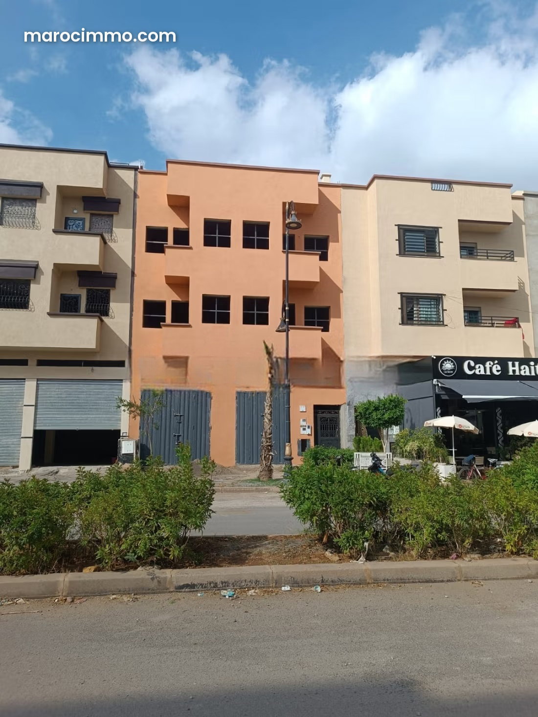 90 m² Commercial House, Ourika Road, Marrakech for Sale — Marrakesh
