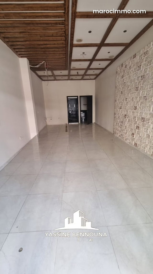Commercial Space for Rent. 40 m² Area — 2
