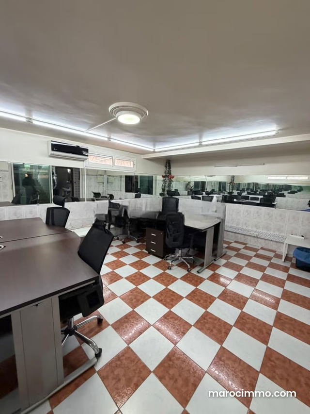 Villa 500 m² à louer pour usage bureau à Souissi — الرباط