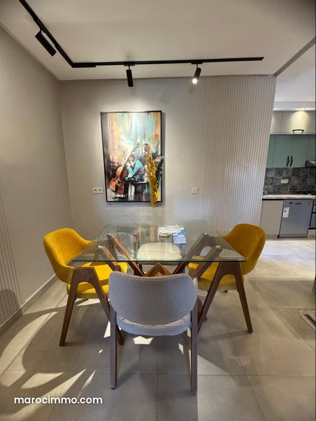 Magnifique Appartement en location à Hay Menara. 3 belles chambres. Meublé — 5