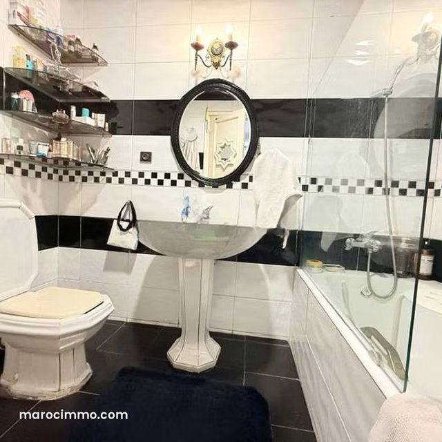 Appartement à Vendre de 127.0 m² à Casablanca, Hopitaux — 2