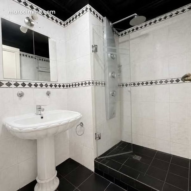 Appartement à Vendre de 127.0 m² à Casablanca, Hopitaux — 4
