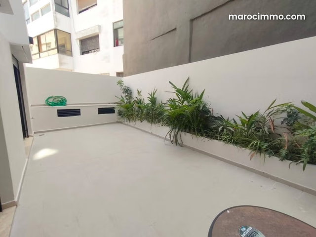 Studio terrasse neuf meublé Val Fleury 7500 dh — 2
