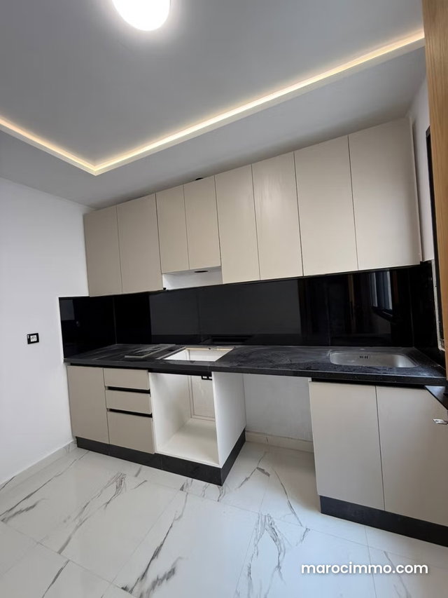 Fantastic Apartment for Sale in Martil. 2 Excellent Bedrooms. Equipped Kitchen — 4