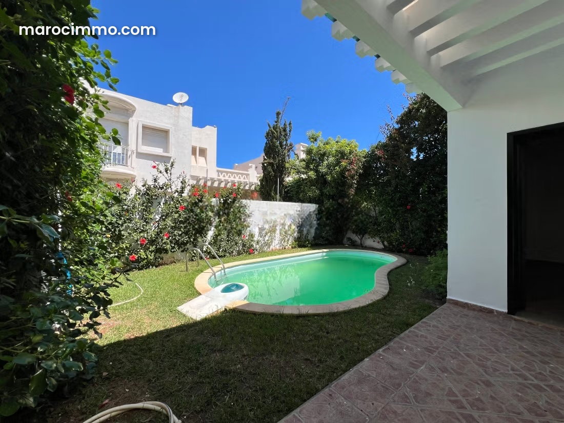 250 m² Villa with Swimming Pool and Sea Views, Dar Bouazza — Dar Bouazza