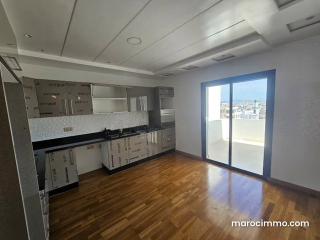 Offre pour location au plein Q. Administratif — 5