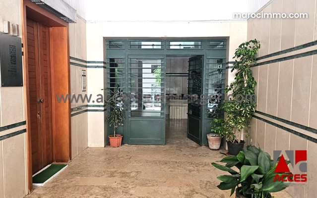 Appartement avec Terrasse à Vendre — 2