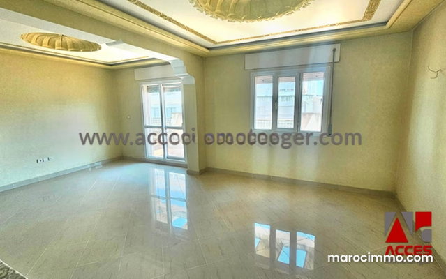 Appartement avec Terrasse à Vendre — 3