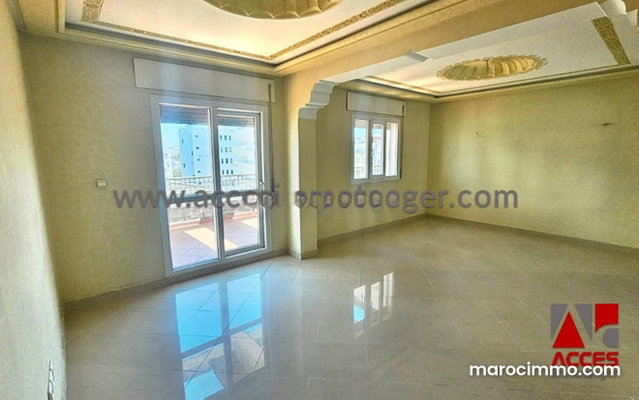 Appartement avec Terrasse à Vendre — 4