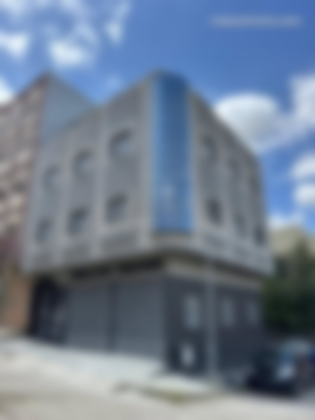 منزل عائلي بثلاثة طوابق للبيع بحي المرابط في طنجة